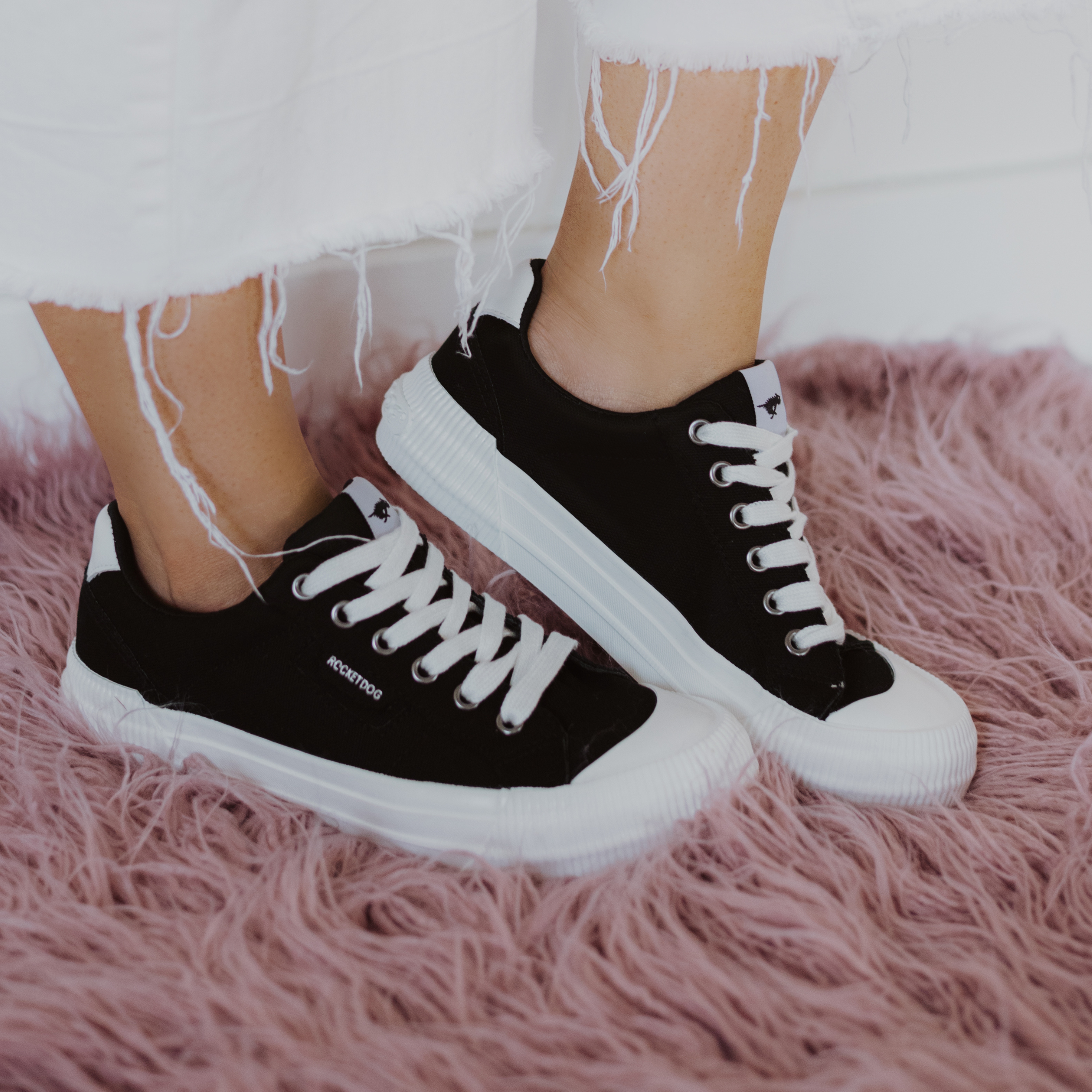Cheery Black Sneaker - Image 2