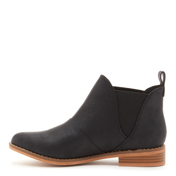 Maylon Black Ankle Bootie - Image 4